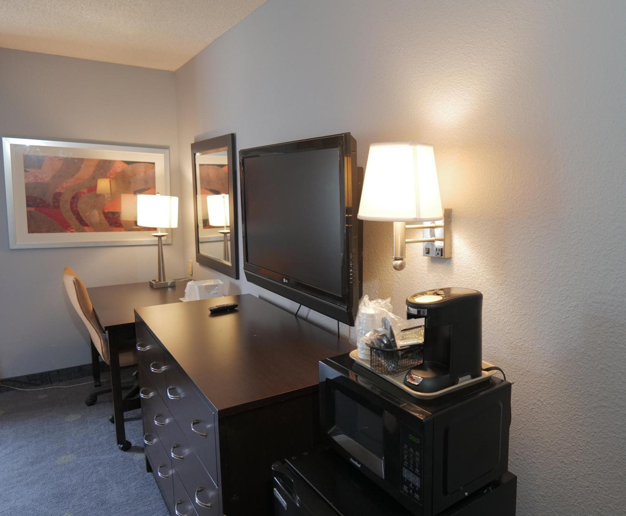 Baymont By Wyndham Flint Airport North Hotel Kültér fotó
