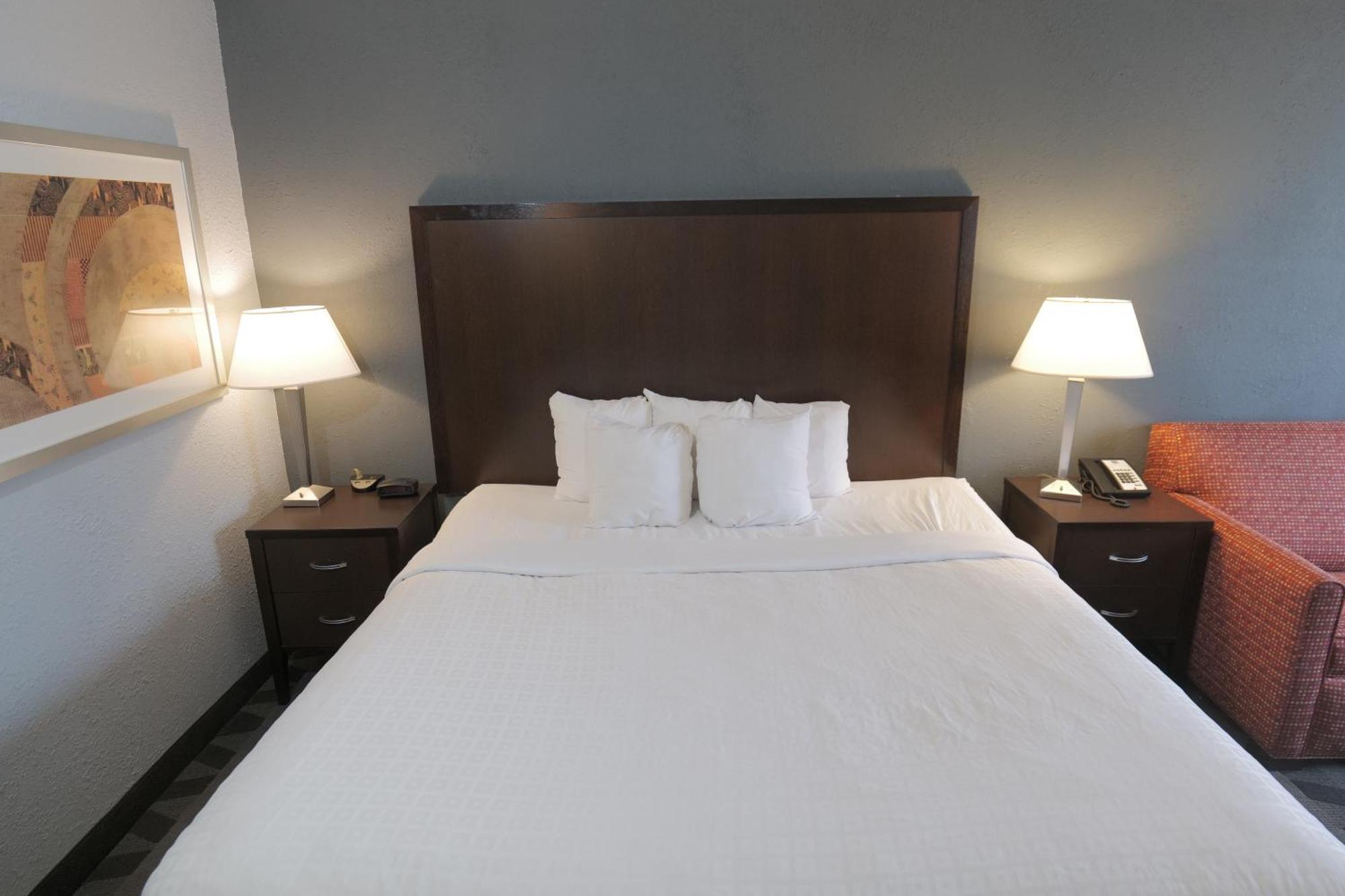 Baymont By Wyndham Flint Airport North Hotel Kültér fotó