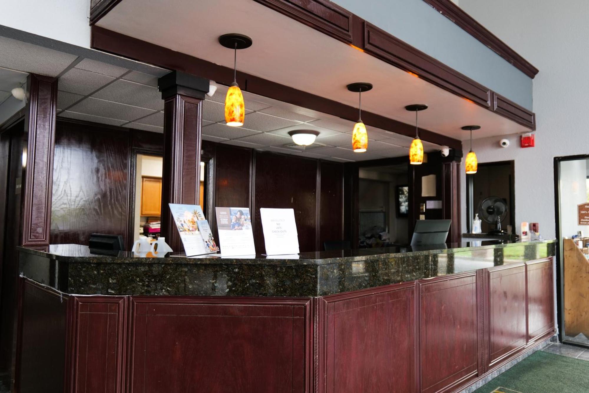 Baymont By Wyndham Flint Airport North Hotel Kültér fotó