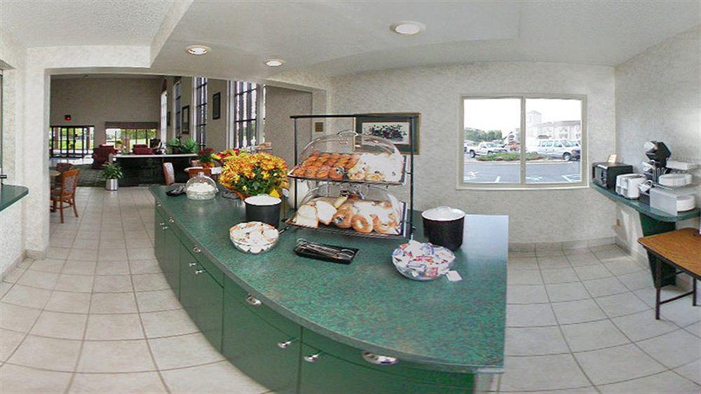 Baymont By Wyndham Flint Airport North Hotel Kültér fotó